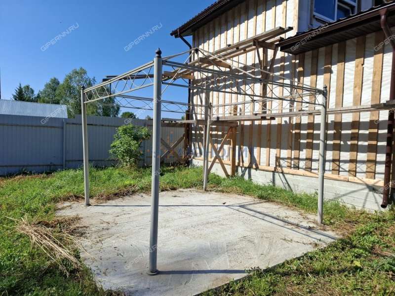 дом на Школьной улице деревня Полом