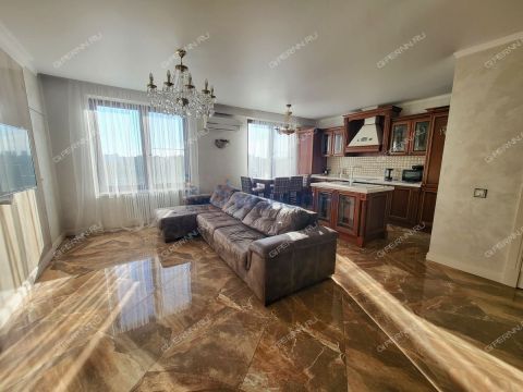 4-komnatnaya-ul-betankura-d-6 фото