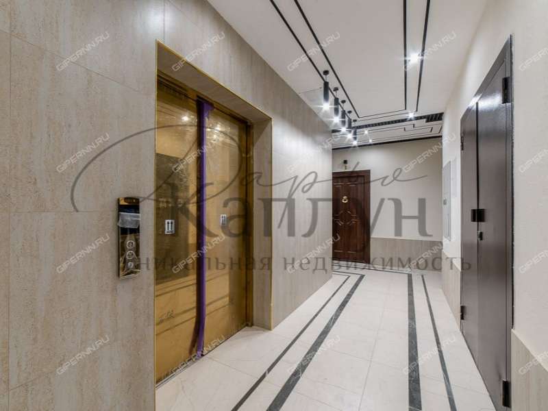 четырёхкомнатная квартира в новостройке на улице Гоголя