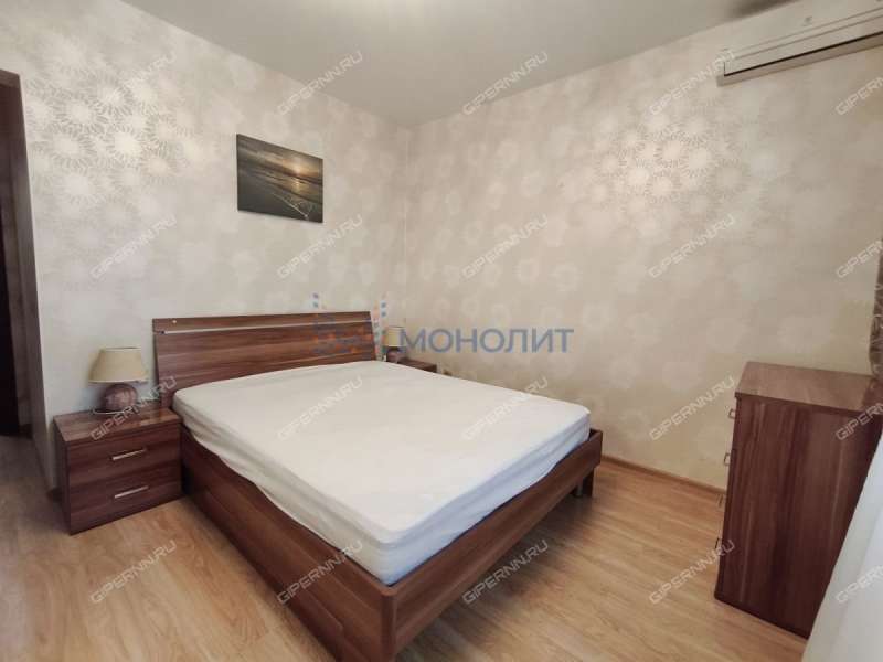 двухкомнатная квартира на бульваре 60-летия Октября дом 25 к2