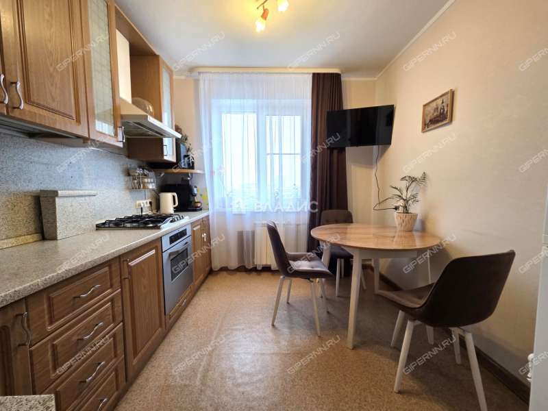 двухкомнатная квартира на улице Германа Лопатина дом 2 к1