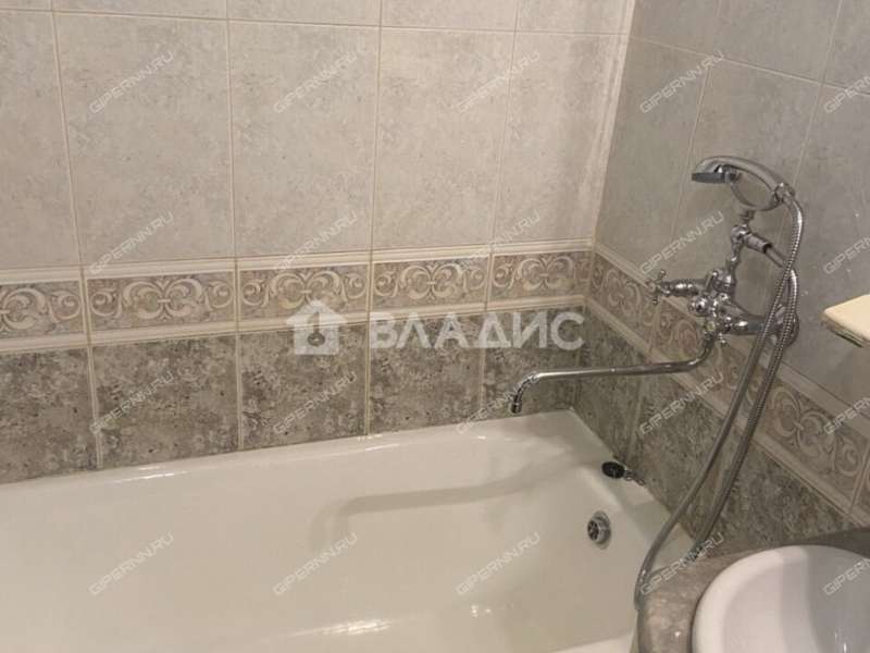 трёхкомнатная квартира на Совнаркомовской улице дом 34