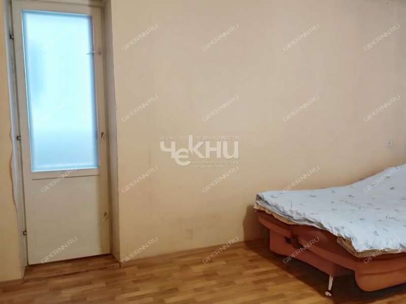 трёхкомнатная квартира на улице Островского дом 10