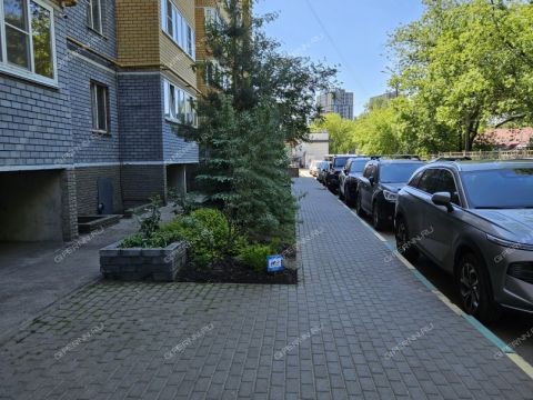 1-komnatnaya-ul-kosmonavta-komarova-d-2-k1 фото