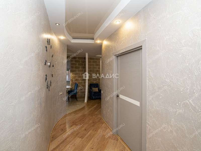 трёхкомнатная квартира на улице Тимирязева дом 7 к1