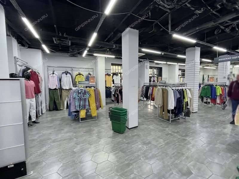 помещение под торговую площадь на улице Коминтерна