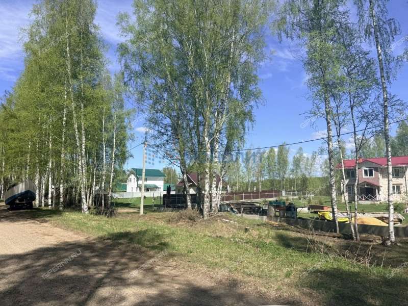 земельный участок 14,4 сотки деревня Дмитриевское