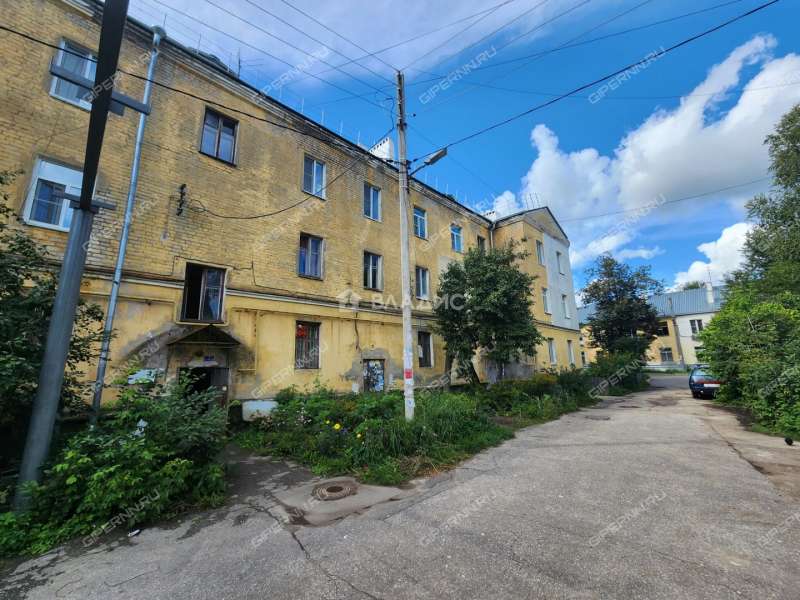 трёхкомнатная квартира на Путейской улице дом 1