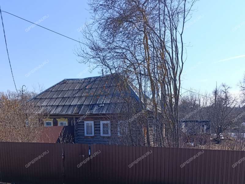 1/2 дома на Советской улице посёлок Сатис