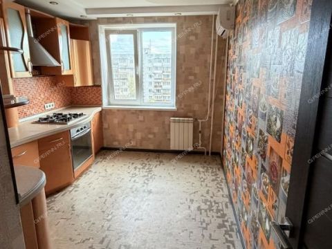 2-komnatnaya-ul-sergeya-esenina-d-35 фото