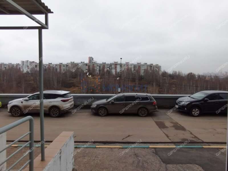 помещение под офис, недвижимость под салоны красоты на улице Германа Лопатина