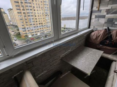 3-komnatnaya-nab-volzhskaya-d-7 фото