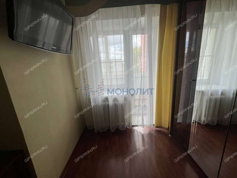 трёхкомнатная квартира на улице Бурденко дом 35