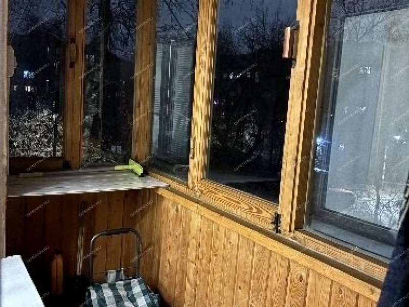 трёхкомнатная квартира на улице Космонавта Комарова дом 16а