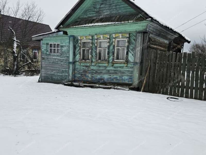 дом на улице 40 лет Победы деревня Пияичное