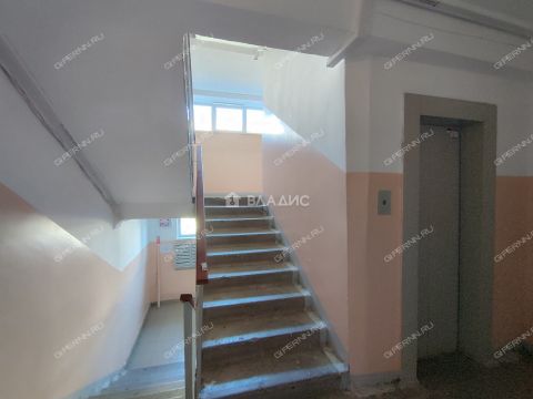 2-komnatnaya-ul-bonch-bruevicha-d-3 фото