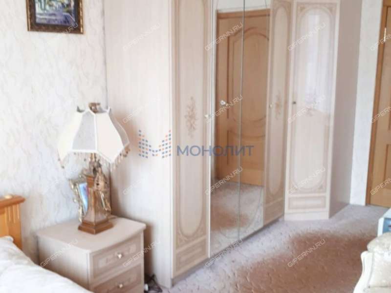 четырёхкомнатная квартира на улице Политбойцов дом 4