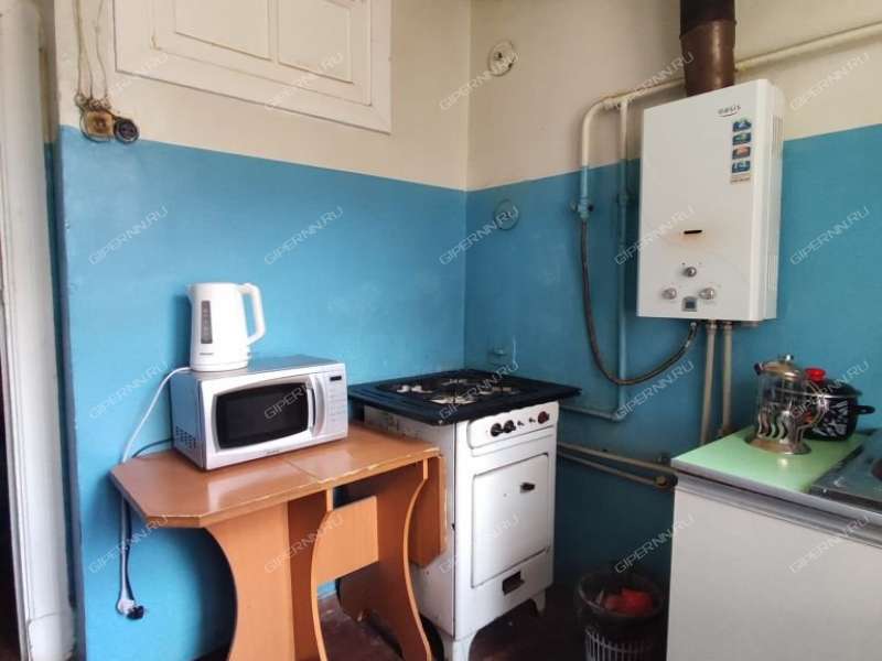 комната в доме 11 на Молодёжном проспекте