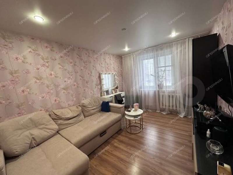 четырёхкомнатная квартира на улице Строкина дом 19