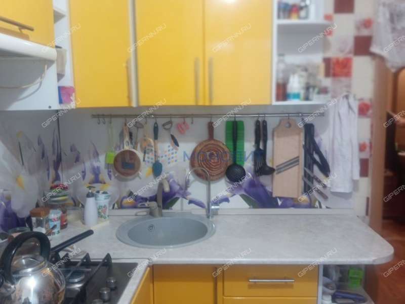 трёхкомнатная квартира на Центральной улице дом 6 село Лакша