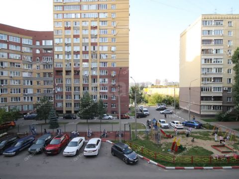 3-komnatnaya-ul-verhnepecherskaya-d-7-k2 фото