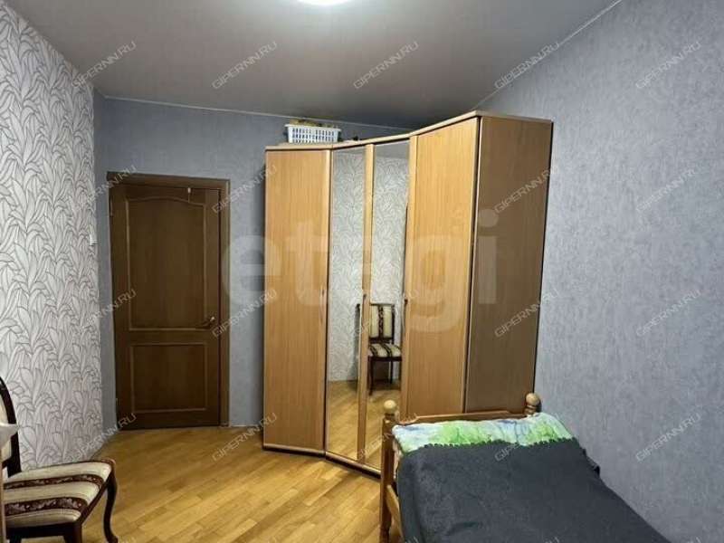 трёхкомнатная квартира на Студенческой улице дом 12