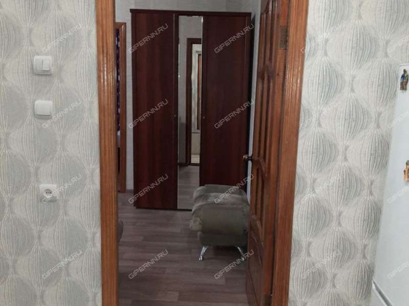 трёхкомнатная квартира на проспекте Бусыгина дом 18