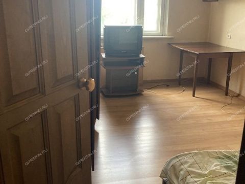 3-komnatnaya-ul-strokina-d-3 фото