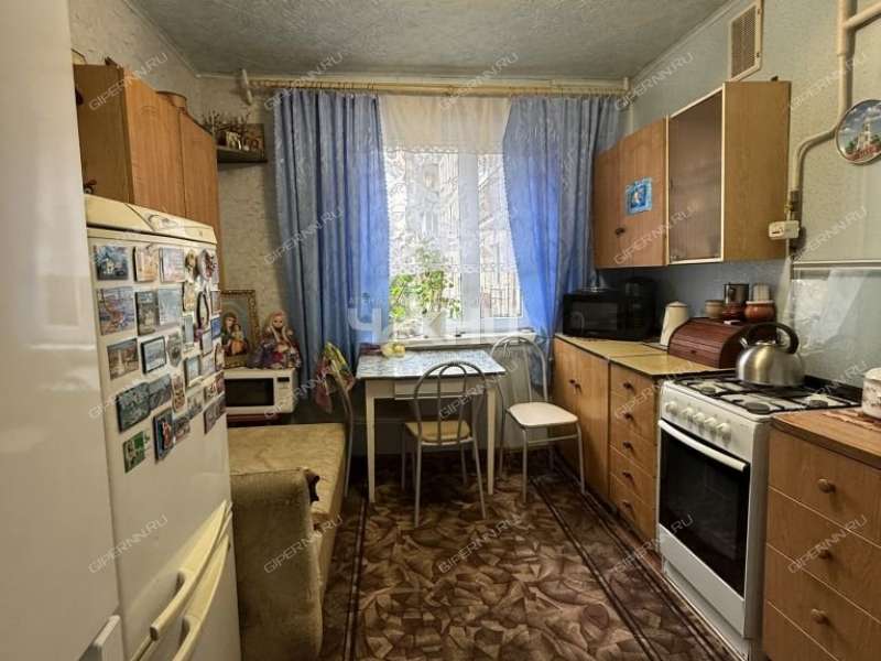 трёхкомнатная квартира на улице Тропинина дом 12