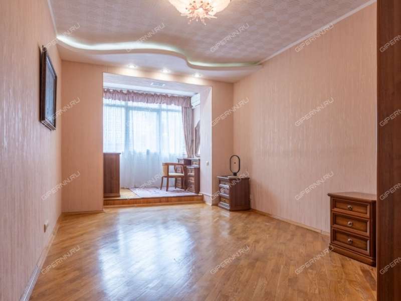 четырёхкомнатная квартира на Трудовой улице дом 8