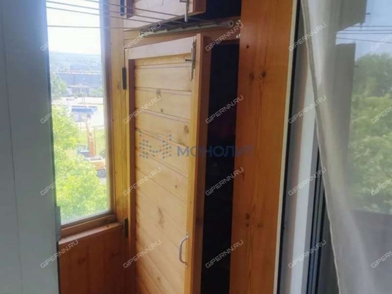 трёхкомнатная квартира на улице Героя Попова дом 37