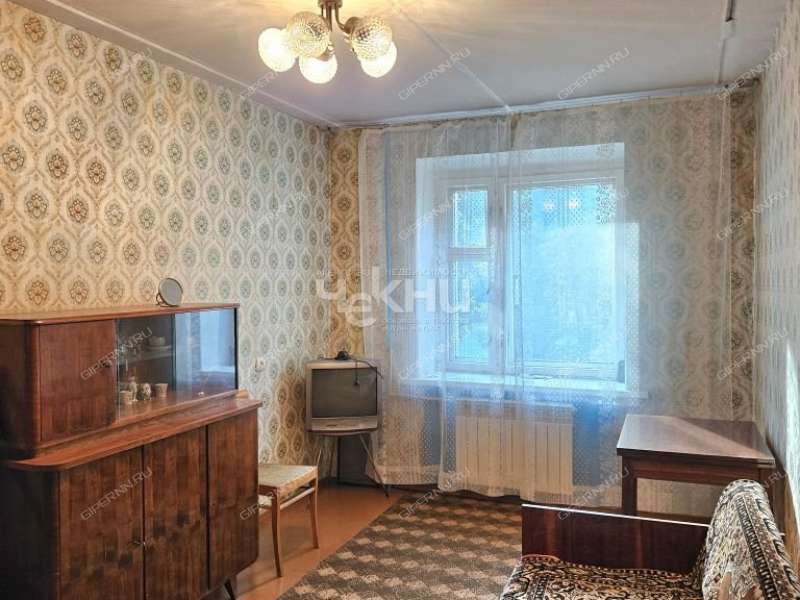 четырёхкомнатная квартира на улице Июльских Дней дом 9