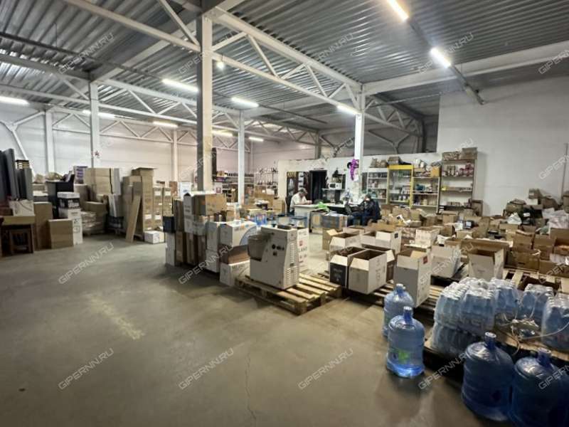 имущественный комплекс под склад, производственную площадь на улице Маршала Голованова