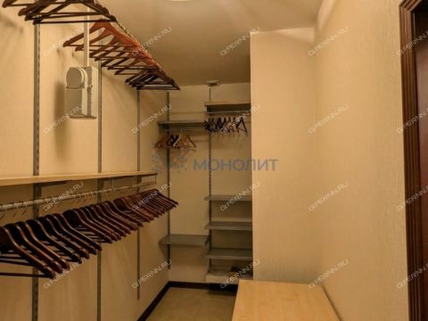 4-komnatnaya-ul-minina-d-19-6 фото