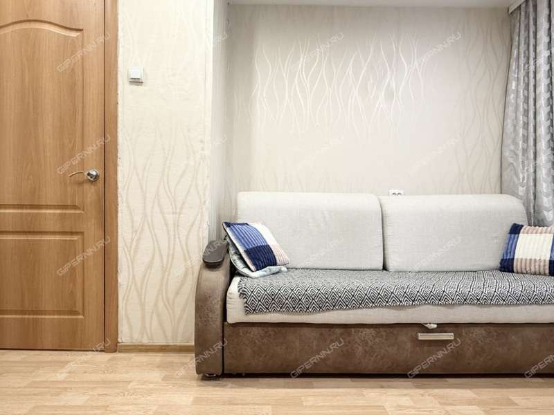 однокомнатная квартира на улице Бурденко дом 14а