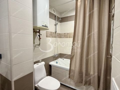 4-komnatnaya-ul-kerchenskaya-d-14a фото