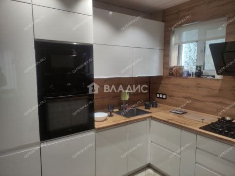 dom-derevnya-komarovo-gorodskoy-okrug-bor фото