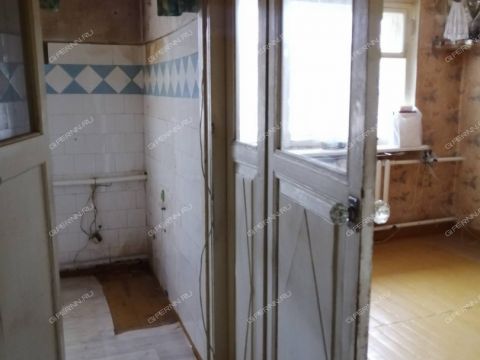 2-komnatnaya-poselok-40-let-oktyabrya-ul-zenitchikov-d-5 фото