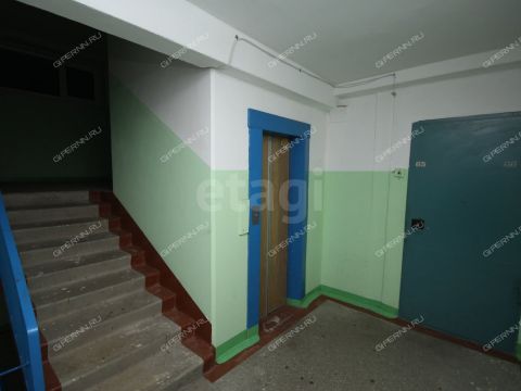 3-komnatnaya-ul-sazanova-d-13 фото