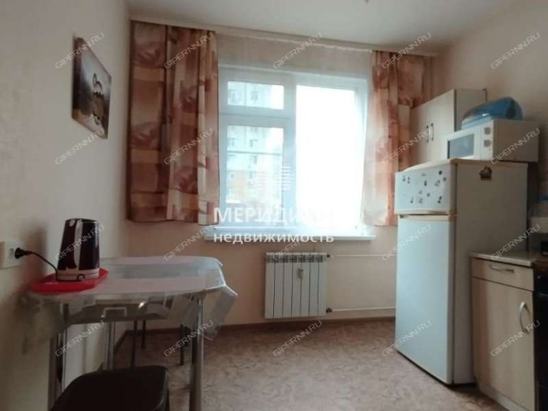 однокомнатная квартира на Бурнаковской улице дом 61