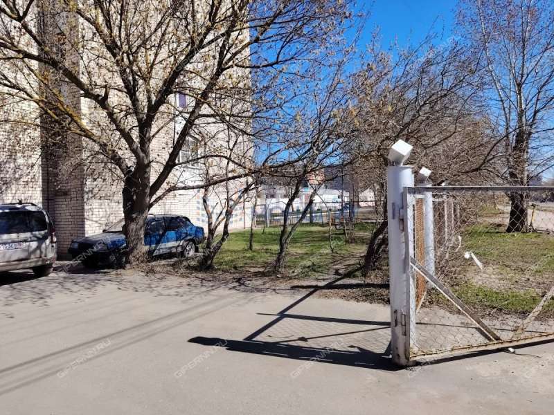 трёхкомнатная квартира на улице Петрищева дом 10 город Дзержинск