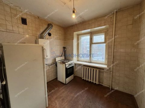 1-komnatnaya-ul-krylova-d-2a фото