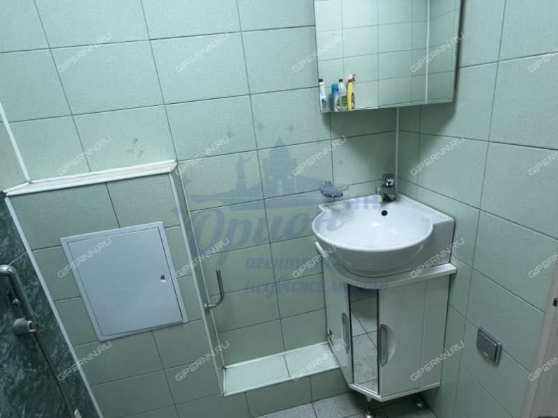 помещение под помещение свободного назначения на улице Мирошникова