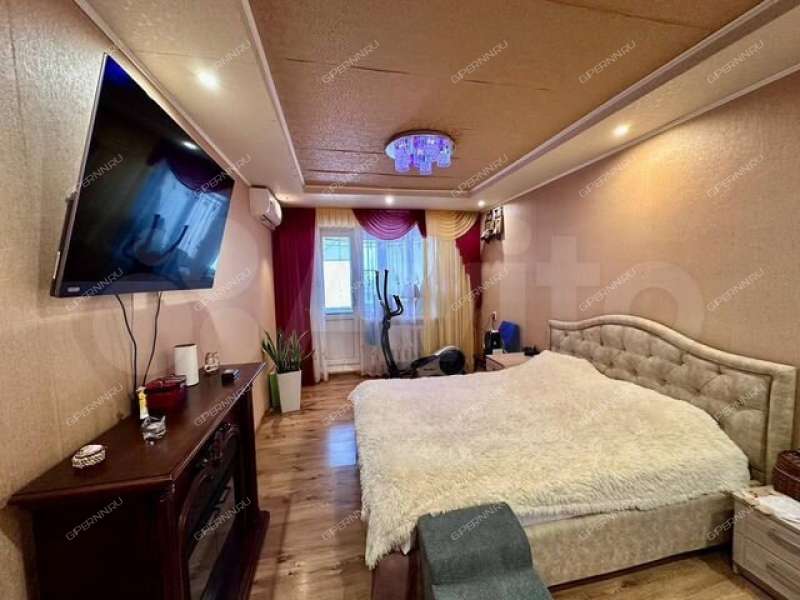 четырёхкомнатная квартира на улице Строкина дом 19