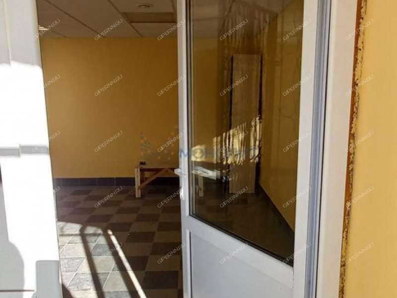 помещение под офис, торговую площадь на улице Ленина рабочий посёлок Сосновское