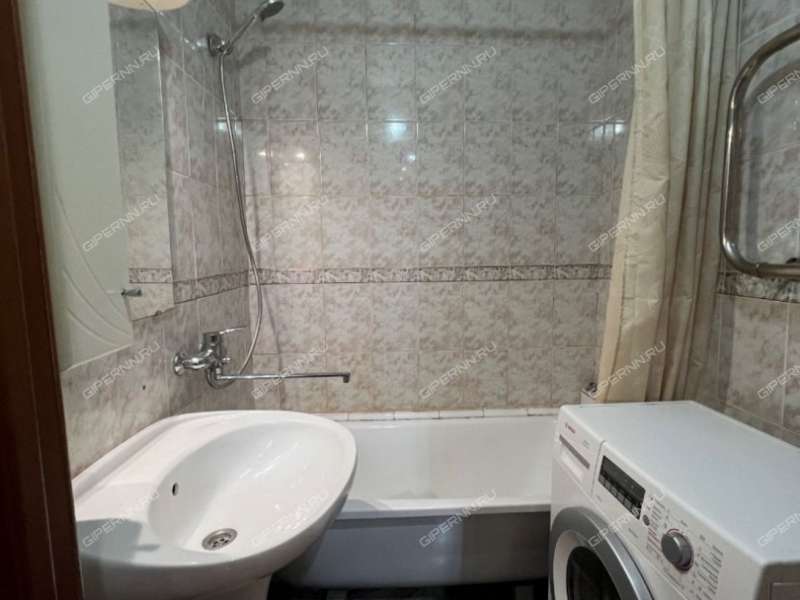 трёхкомнатная квартира на улице Бринского дом 4 к1