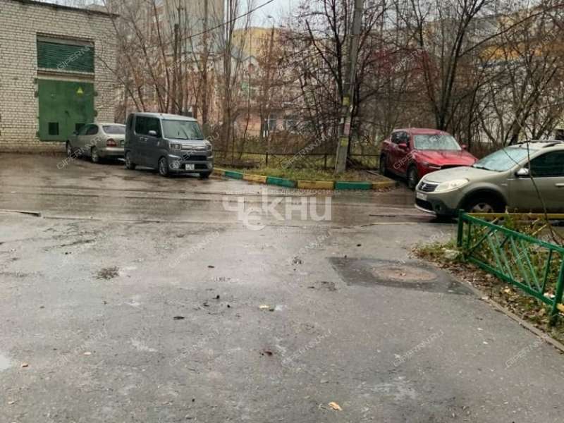 трёхкомнатная квартира на улице Красных Зорь дом 23