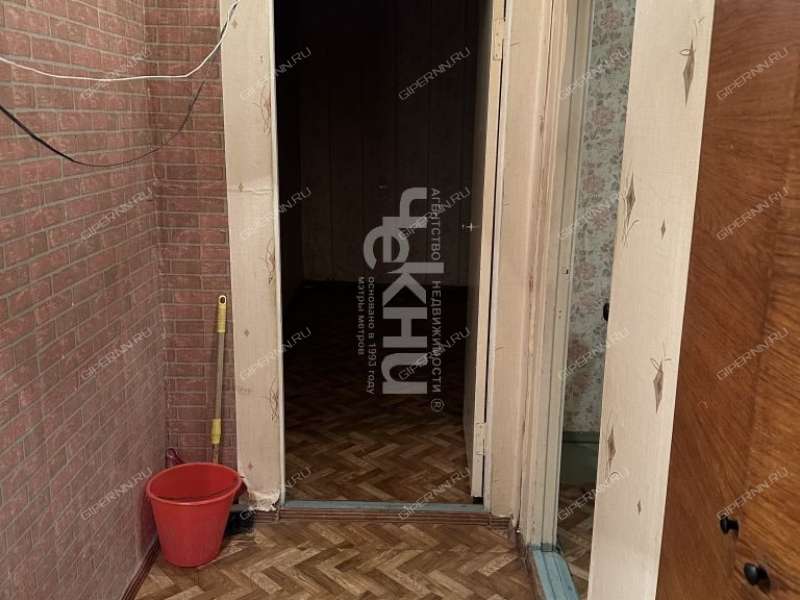 трёхкомнатная квартира на улице Сергея Есенина дом 20