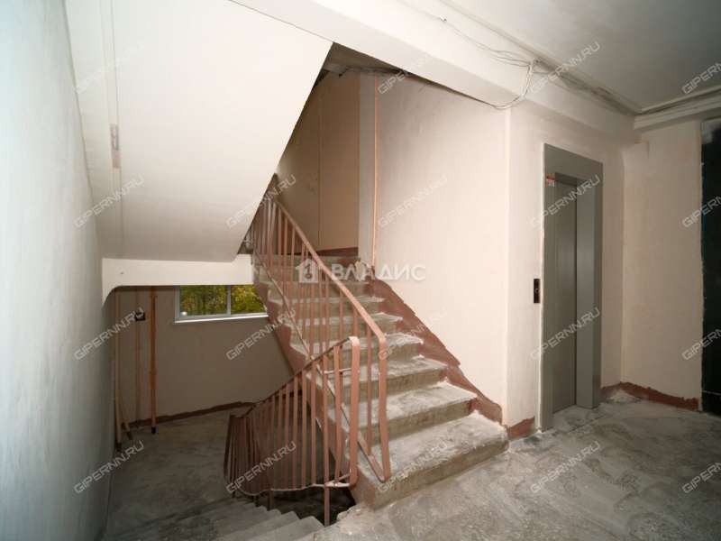 трёхкомнатная квартира на улице Германа Лопатина дом 2