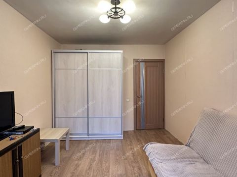 3-komnatnaya-ul-strokina-d-9 фото